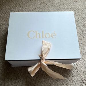 Chloe box